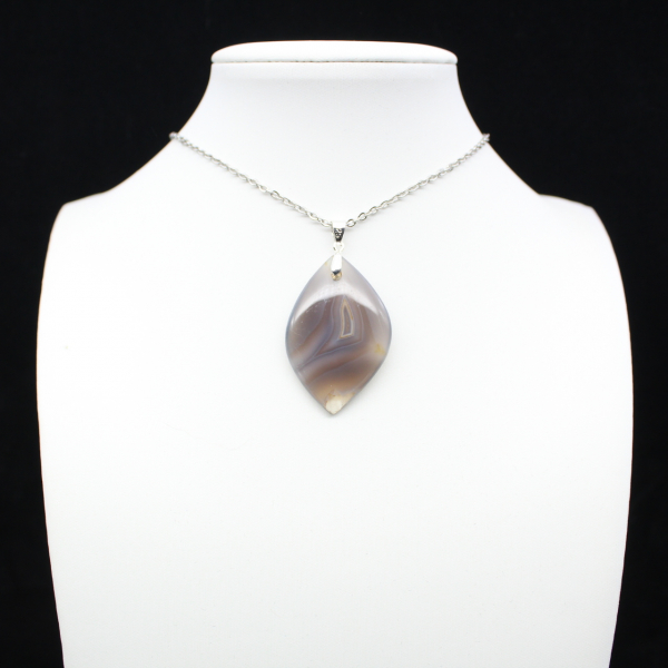 Banded agate pendant