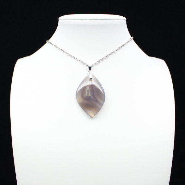 Banded agate pendant