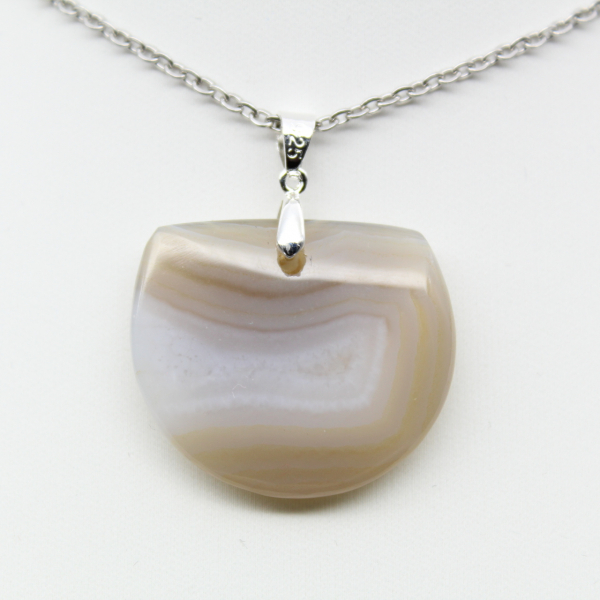 Banded agate pendant