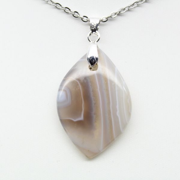 Banded agate pendant