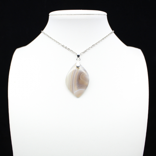 Banded agate pendant