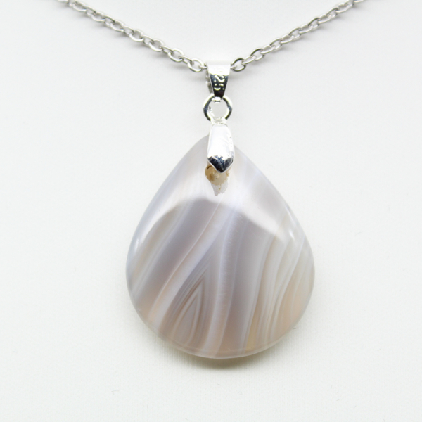 Banded agate pendant