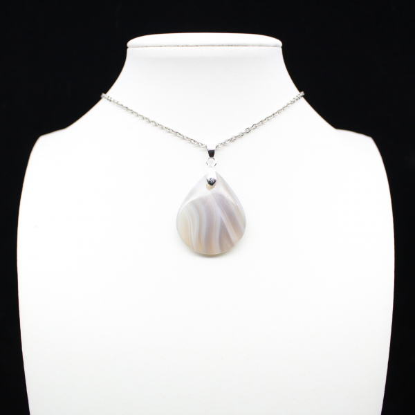 Banded agate pendant