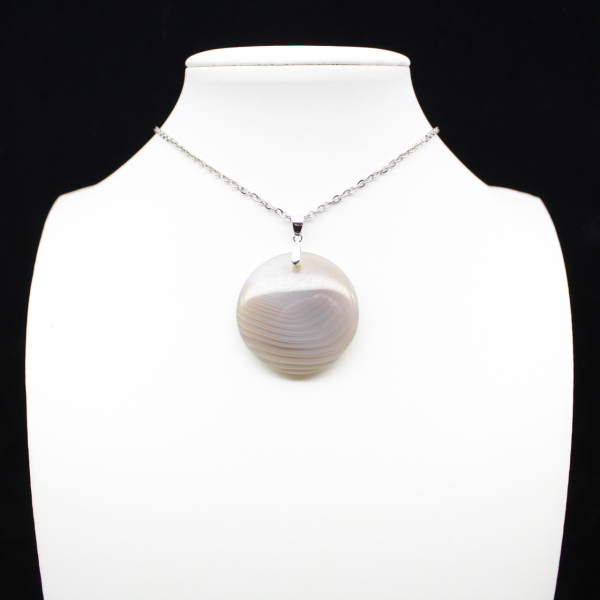 Banded agate pendant
