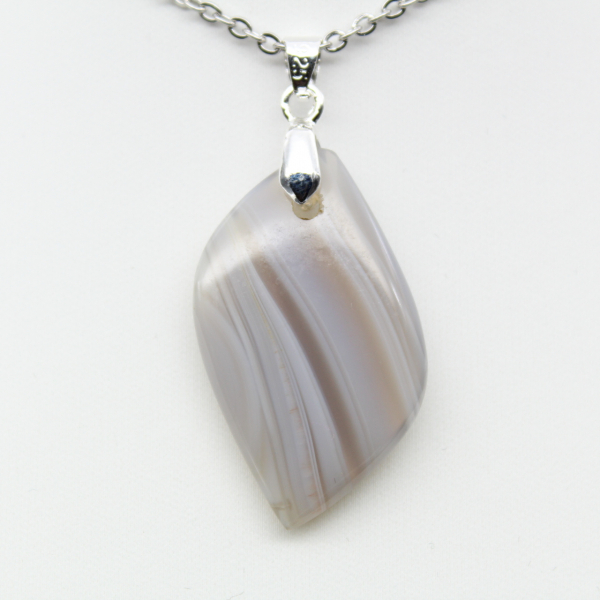 Banded agate pendant