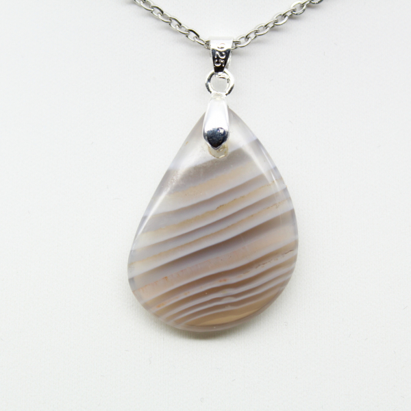 Banded agate pendant