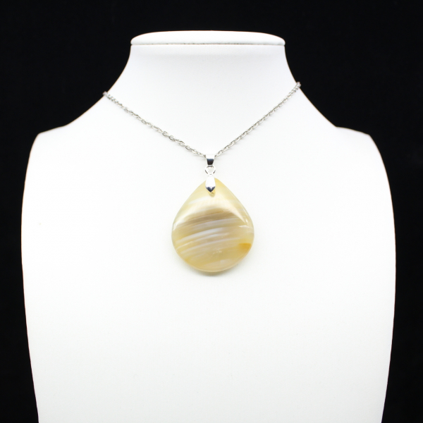Banded agate pendant