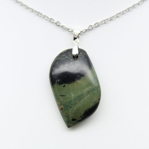 Kambamba Jasper Flame Pendant
