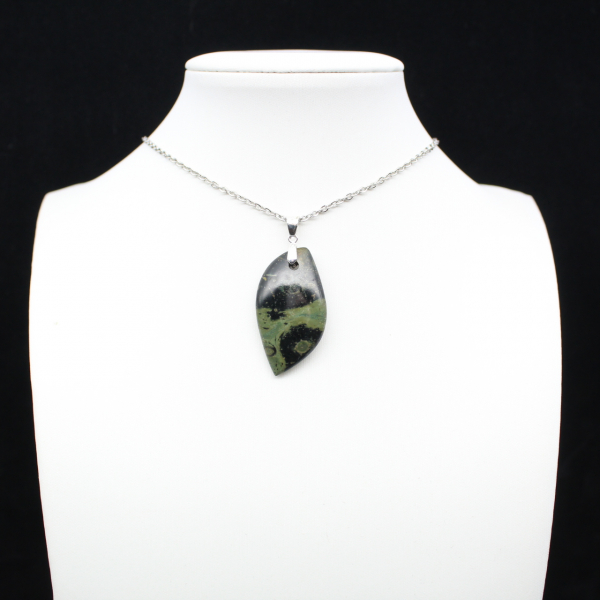 Kambamba Jasper Leaf Pendant