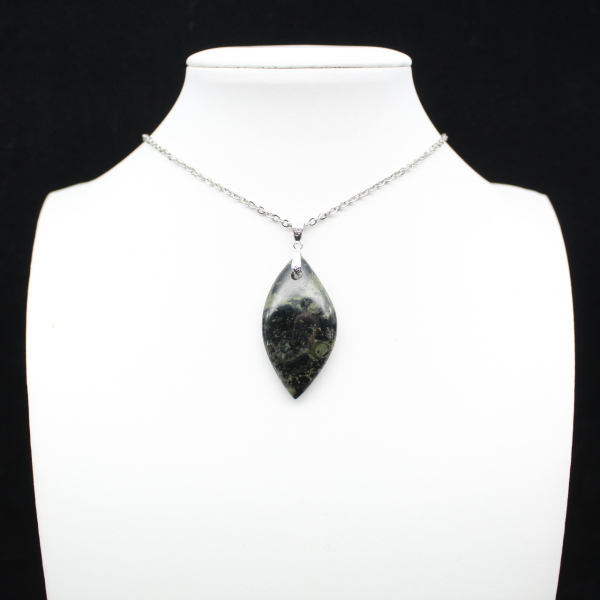 Kambamba Jasper Leaf Pendant