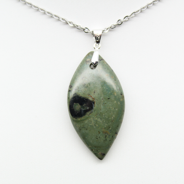 Kambamba Jasper Leaf Pendant