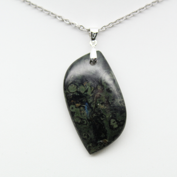 Kambamba Jasper Flame Pendant