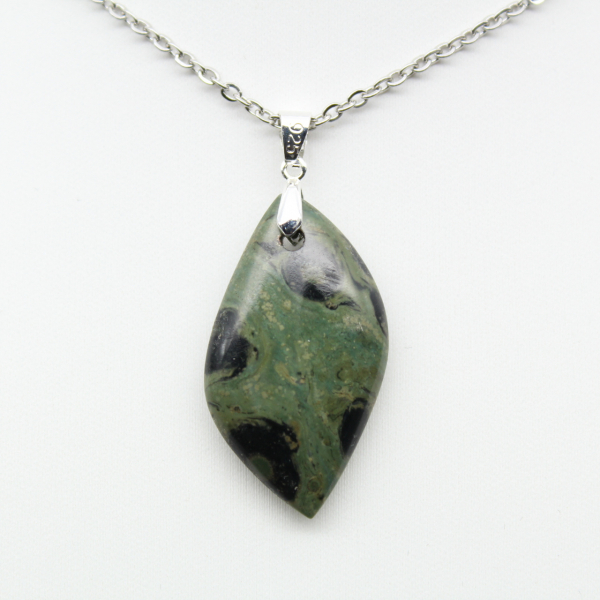Kambamba Jasper Leaf Pendant