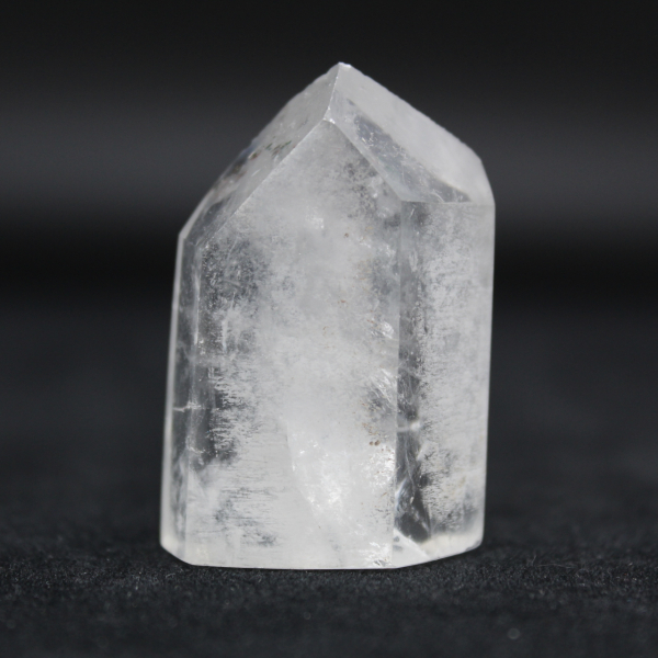 Quartz prism with inclusion