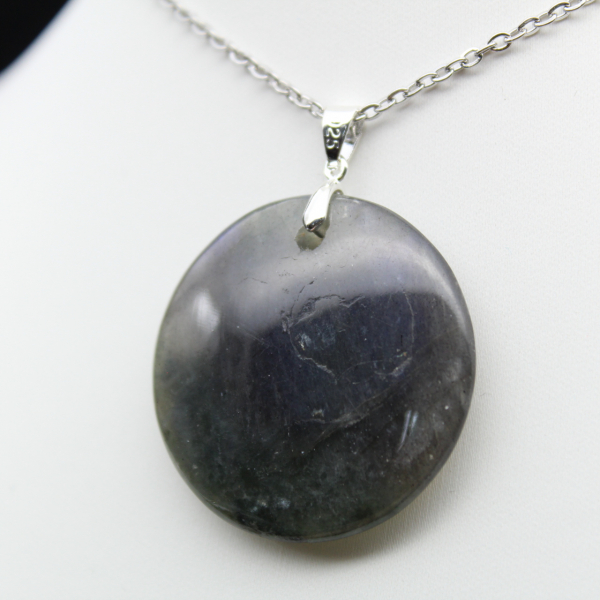 Round labradorite pendant