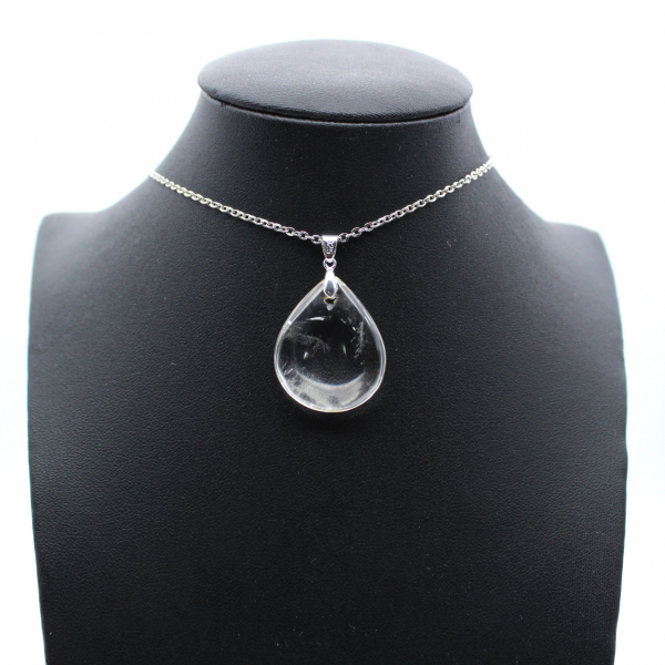 Polished quartz pendant