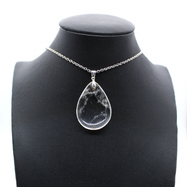 Polished quartz pendant