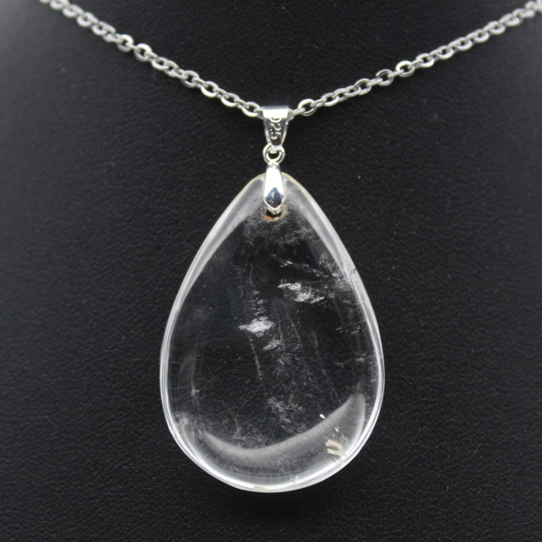 Quartz pendant