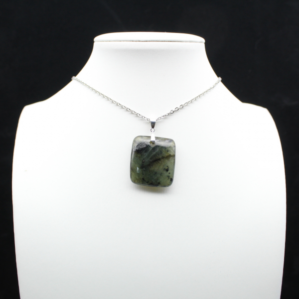 Square pendant in labradorite from Madagascar