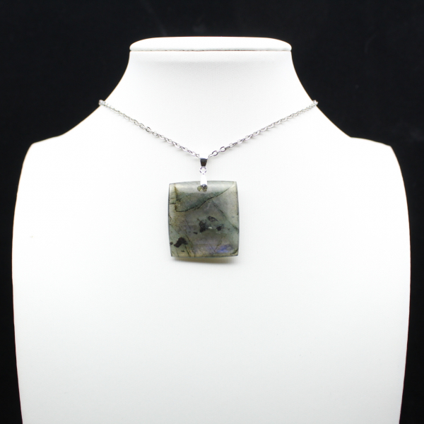 Square pendant in labradorite from Madagascar