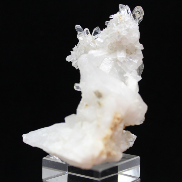 Faden quartz crystal on base