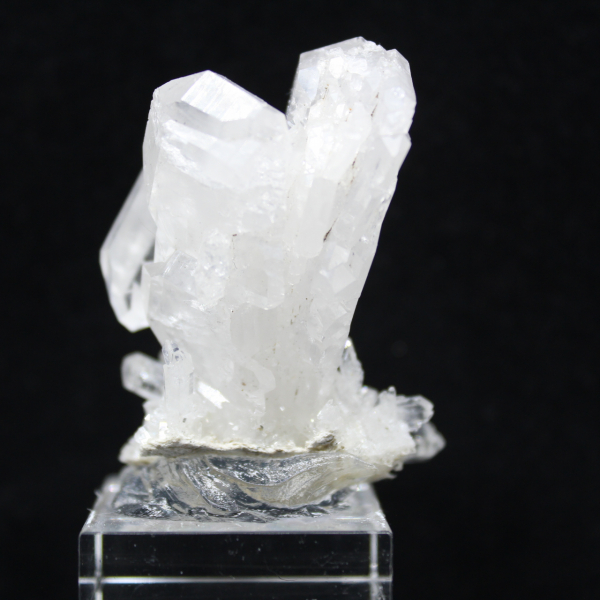 Quartz faden on base