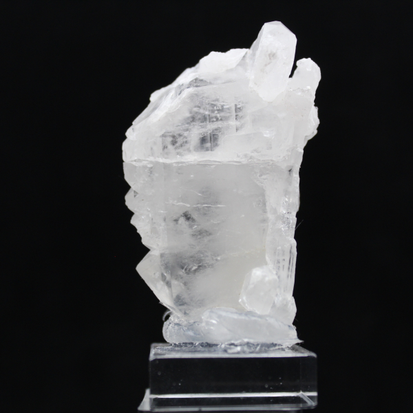 Faden quartz crystal on base