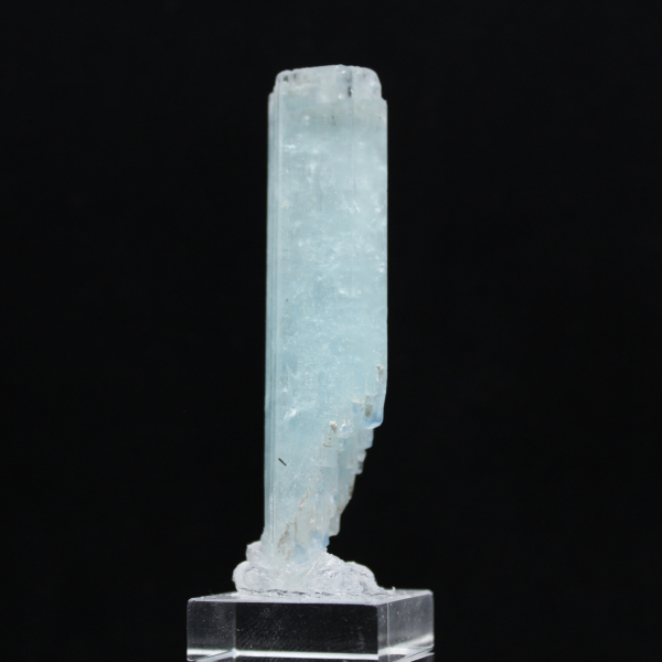 Aquamarine crystal