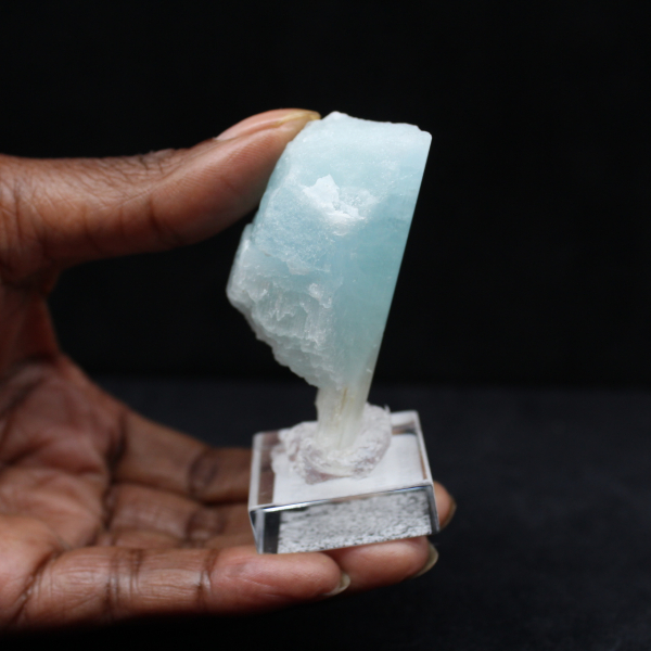 Aquamarine crystal