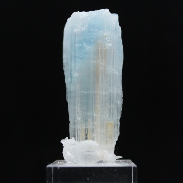 Aquamarine crystal