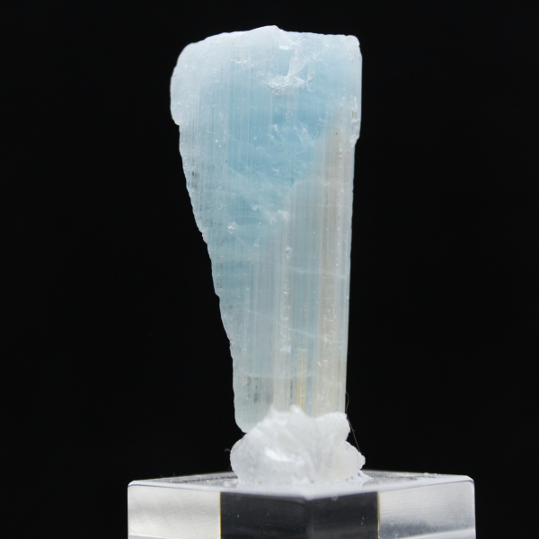 Aquamarine crystal