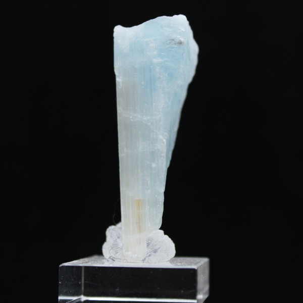 Aquamarine crystal