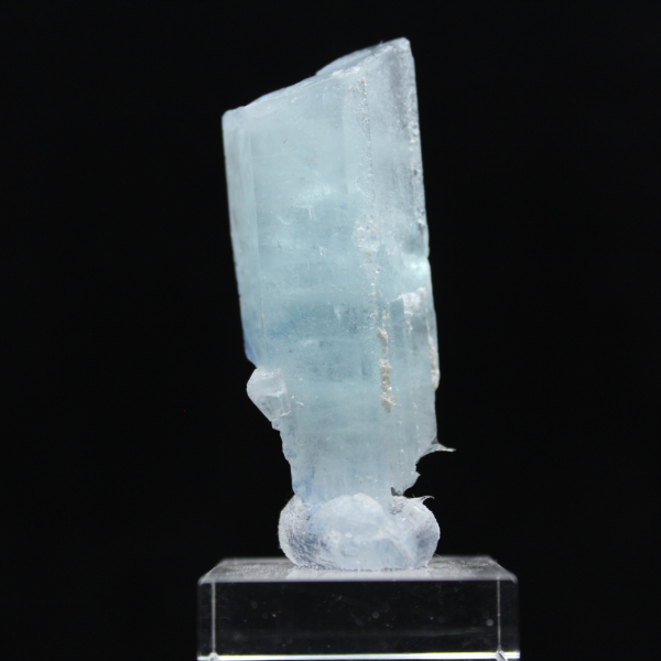 Aquamarine crystal
