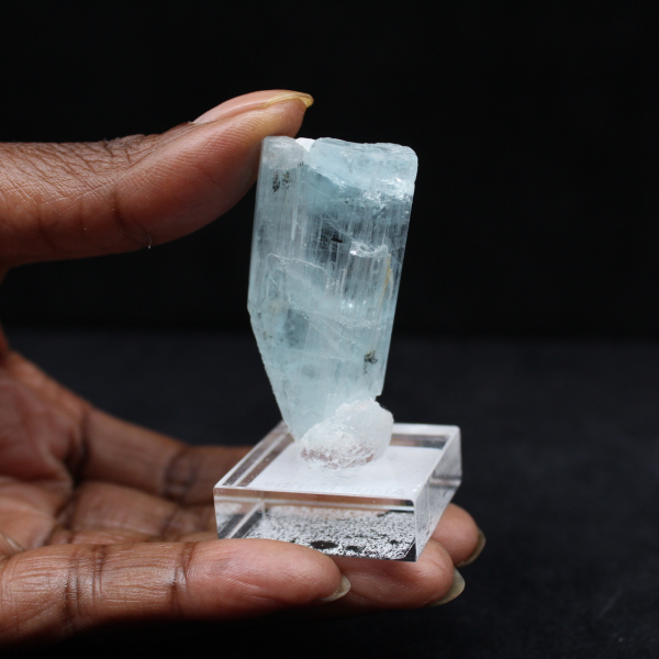 Aquamarine crystal
