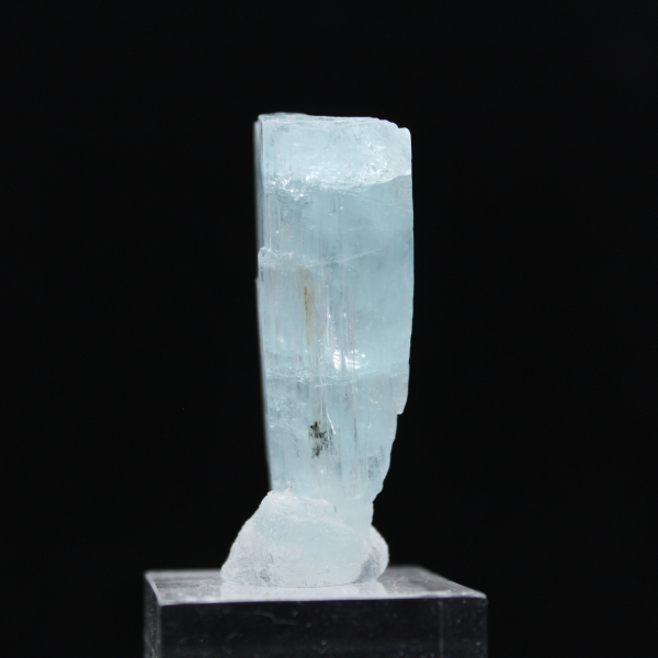 Aquamarine crystal
