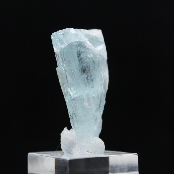 Aquamarine crystal
