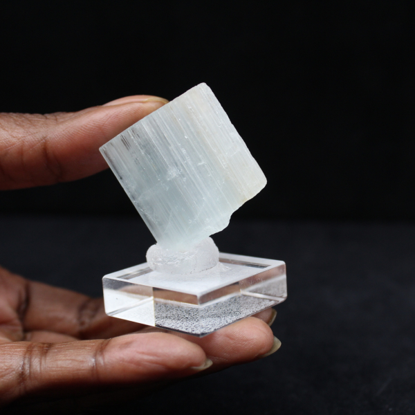 Aquamarine crystal