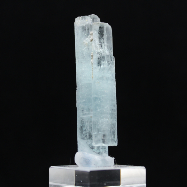 Aquamarine crystal