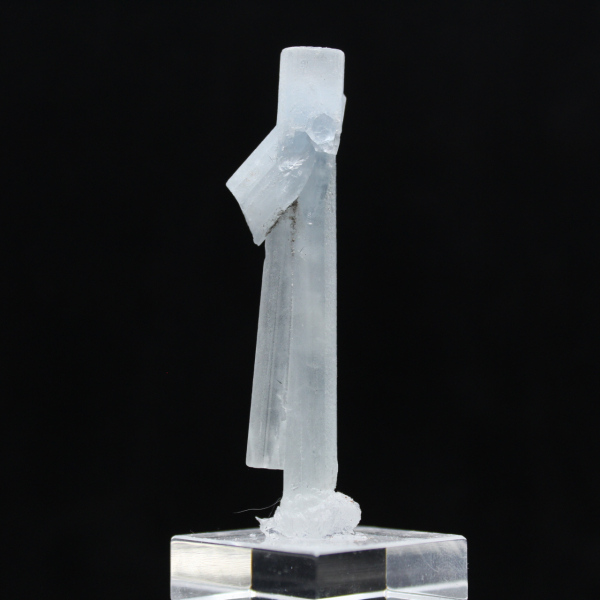Aquamarine crystal