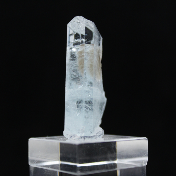 Aquamarine crystal