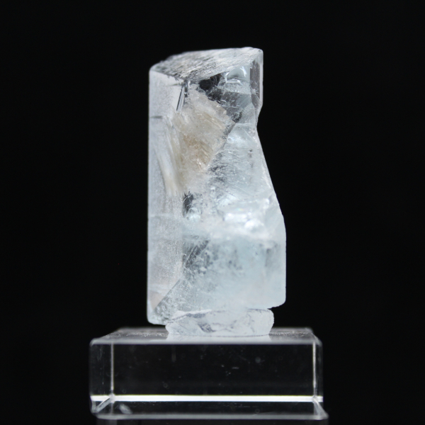 Aquamarine crystal