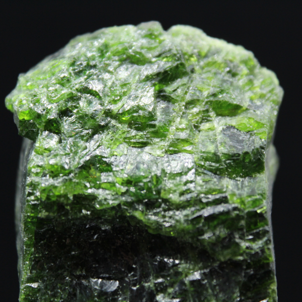 Chromediopside stone