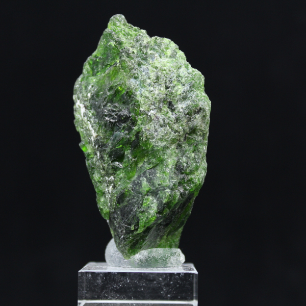 Chromediopside rock