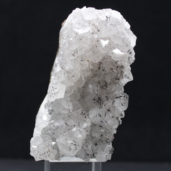 Raw Quartz Specimen with Goethite Inclusions: Aesthetics and Science