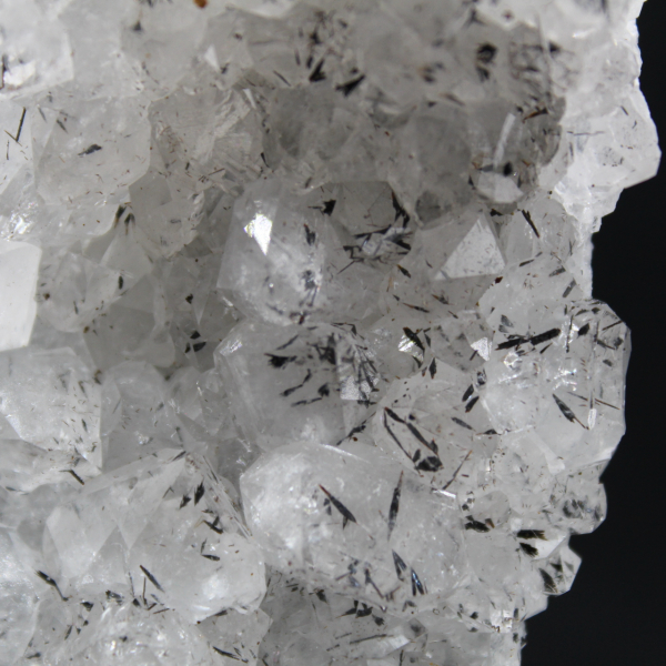 Raw Quartz Specimen with Goethite Inclusions: Aesthetics and Science