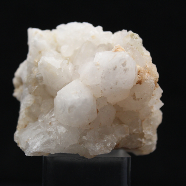 Moroccan flower quartz in balanced crystallization