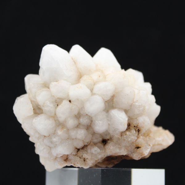 Moroccan flower quartz in compact crystallization