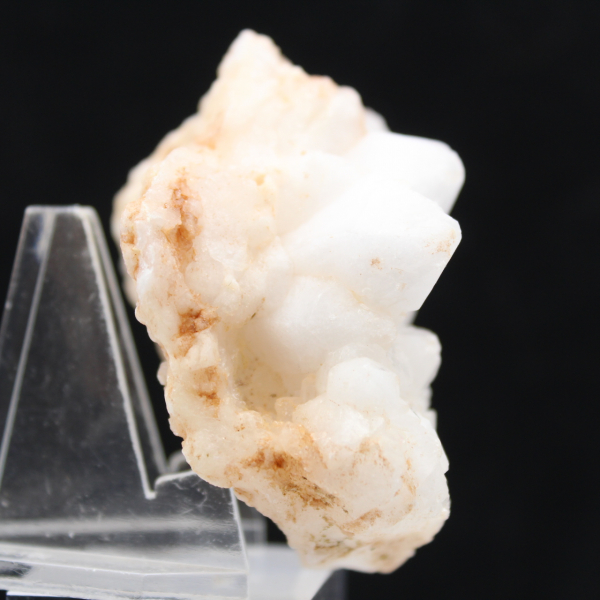 Moroccan flower quartz in regular crystallization