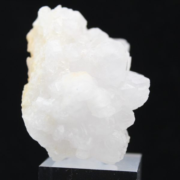 Moroccan flower quartz with light crystallization