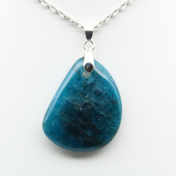 Madagascar Blue Apatite Pendant - Crystal Sparkle